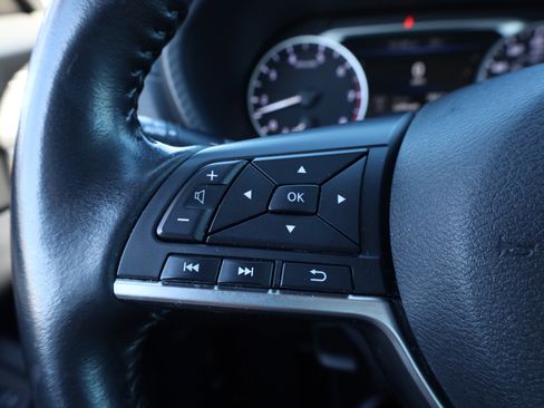 Used 2023 Nissan Sentra SV image 25