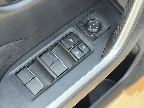 Used 2023 Toyota RAV4 XLE Premium image 19