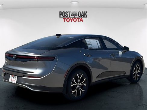 New 2026 Toyota Crown XLE image 7