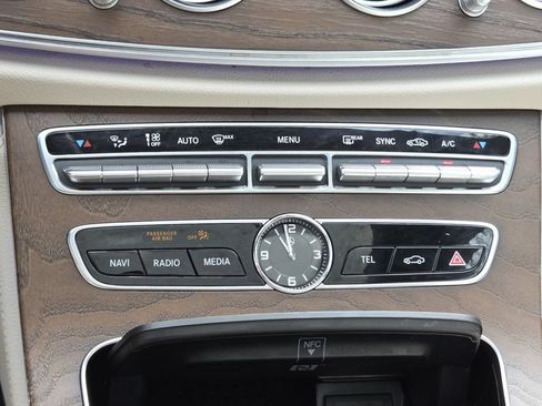 Used 2020 Mercedes-Benz E 450 4MATIC Sedan image 35