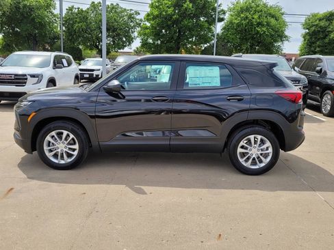 New 2026 Chevrolet TrailBlazer LS image 2