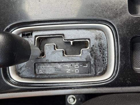 Used 2020 Mitsubishi Outlander ES image 31