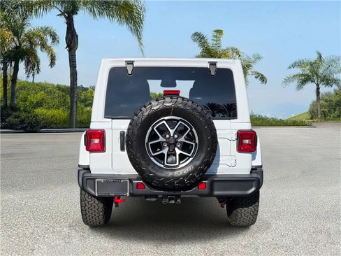 Used 2026 Jeep Wrangler Unlimited Rubicon image 5