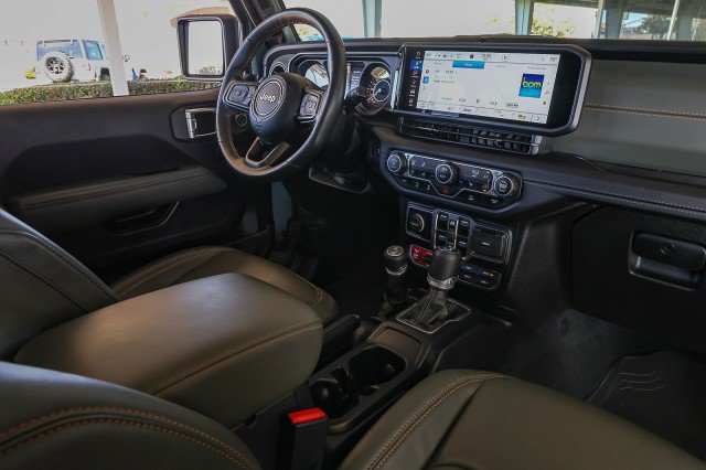 Used 2024 Jeep Gladiator Mojave w/ Steel Bumper Group AWD/4WD image 35