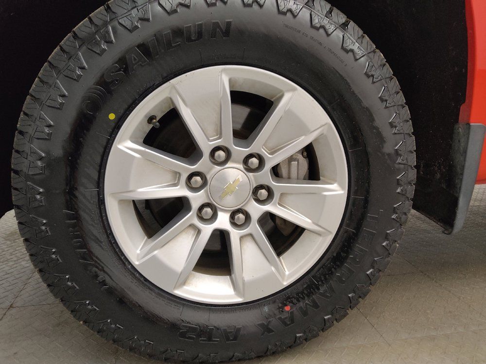 Used 2020 Chevrolet Silverado 1500 LT AWD/4WD image 31