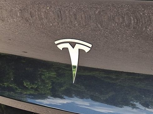 Used 2024 Tesla Model Y Long Range AWD/4WD image 34