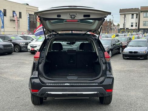 Used 2019 Nissan Rogue S FWD image 28