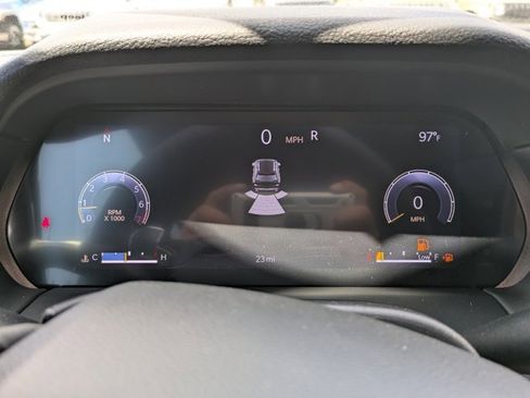 New 2025 Jeep Grand Cherokee Altitude image 25