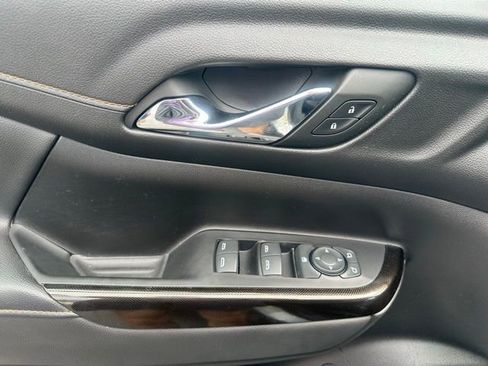 Certified 2023 GMC Acadia AT4 AWD/4WD image 3