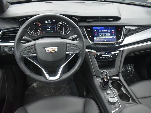 Certified 2024 Cadillac XT6 Premium Luxury w/ LPO, Floor Liner Package image 14