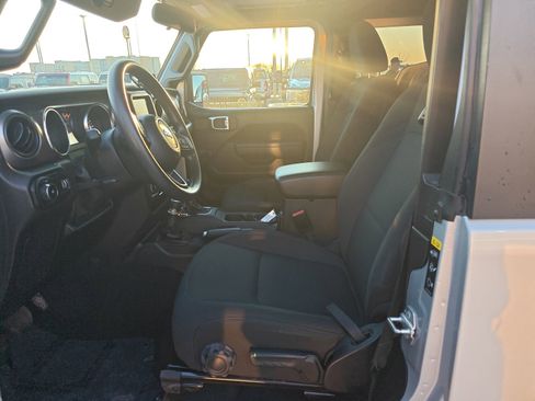 Used 2023 Jeep Wrangler Sport image 9