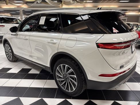 Certified 2023 Lincoln Corsair Reserve image 14