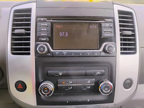 Used 2017 Nissan Frontier SV image 20
