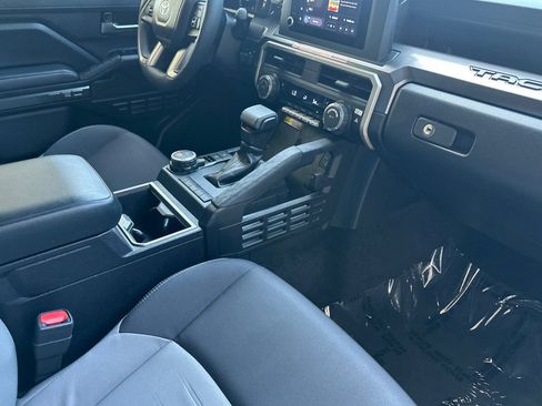 Certified 2025 Toyota Tacoma TRD Sport w/ TRD Sport Upgrade Package AWD/4WD image 15