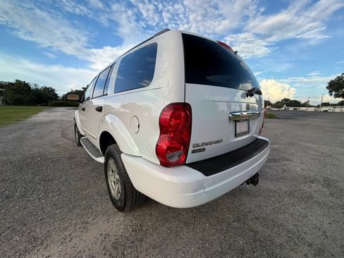 Used 2005 Dodge Durango Limited w/ Trailer Tow Group RWD image 35