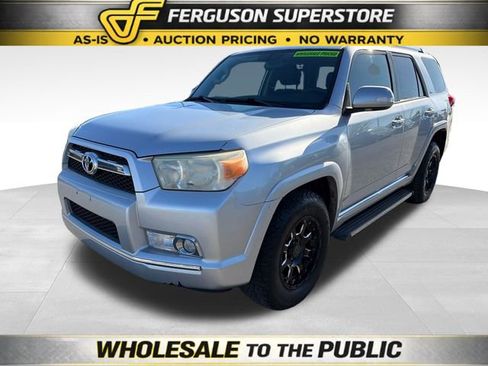 Used 2011 Toyota 4Runner SR5 RWD image 3