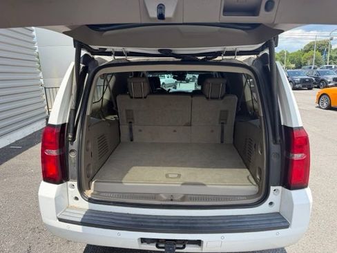 Used 2015 Chevrolet Suburban LT RWD image 15
