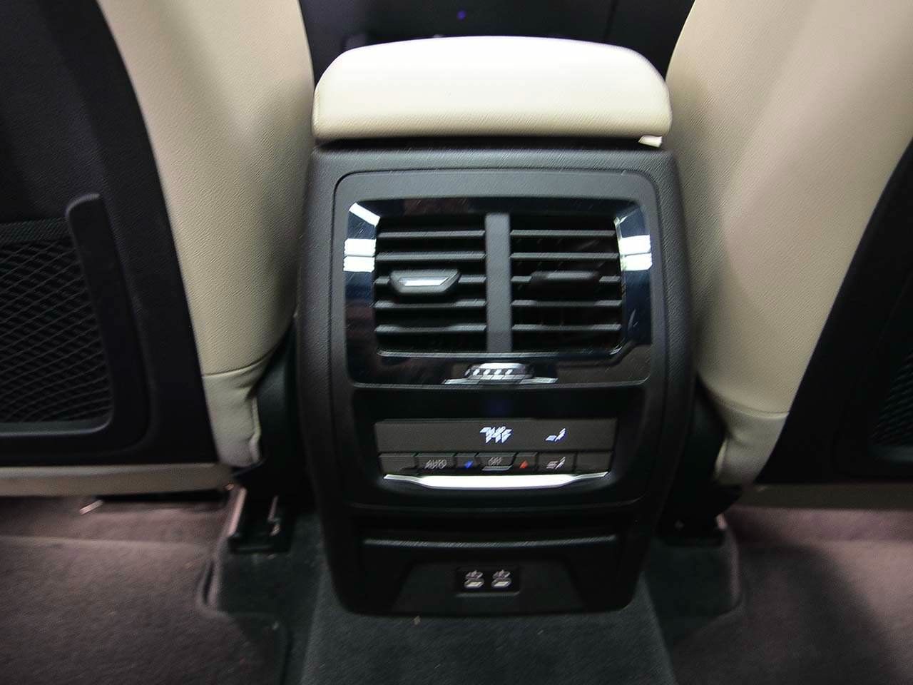 Used 2024 BMW X3 xDrive30i w/ Convenience Package w/ZPA AWD/4WD image 10