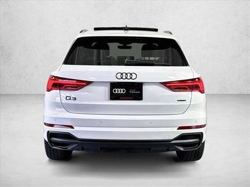 Used 2024 Audi Q3 2.0T Premium Plus w/ Premium Plus Package AWD/4WD image 6