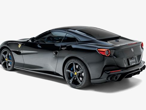 Used 2019 Ferrari Portofino RWD image 18
