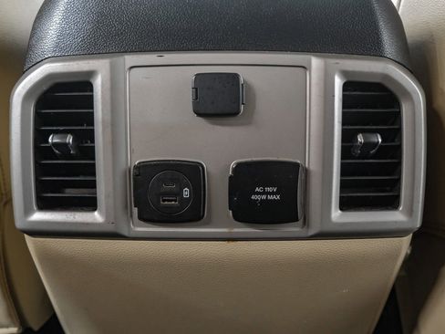 Used 2021 Ford F250 Lariat w/ Lariat Ultimate Package AWD/4WD image 39