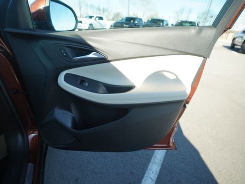 Used 2020 Buick Encore GX Preferred w/ Cold Weather Comfort Package image 21