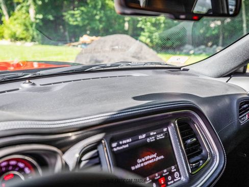 Used 2020 Dodge Challenger SRT Hellcat image 41