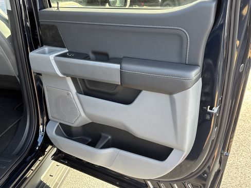 New 2025 Ford F150 Lightning Flash image 18