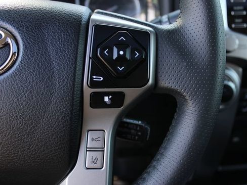 Used 2022 Toyota 4Runner Limited AWD/4WD image 11