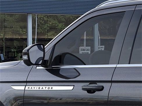 New 2026 Lincoln Navigator Reserve image 20