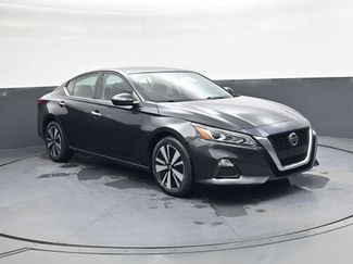 Used 2022 Nissan Altima 2.5 SV video 2