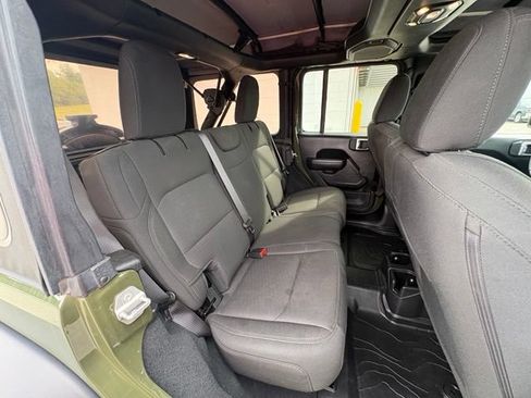 Used 2022 Jeep Wrangler Unlimited Sport AWD/4WD image 27