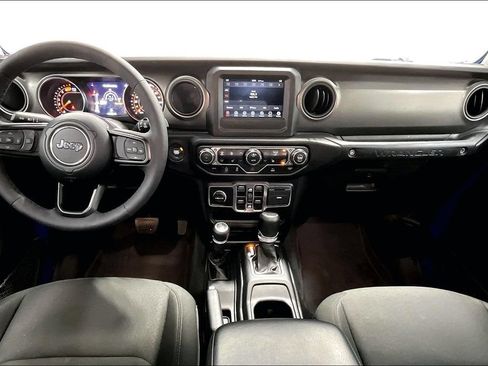 Used 2023 Jeep Wrangler Unlimited Sport AWD/4WD image 18