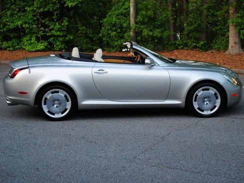 Used 2005 Lexus SC 430 Convertible image 19