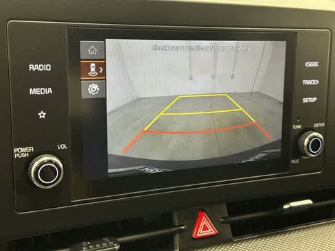 Used 2025 Kia Sportage LX image 23