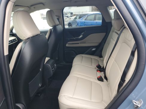 New 2026 Lincoln Corsair Premiere image 23