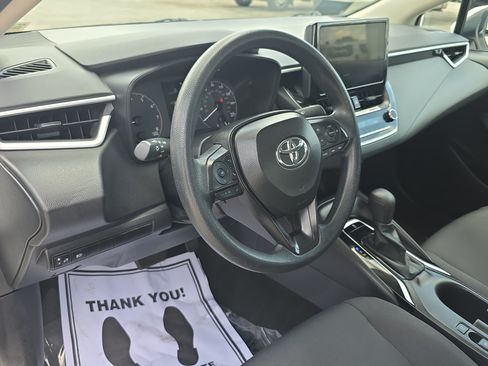 Used 2024 Toyota Corolla LE FWD image 23