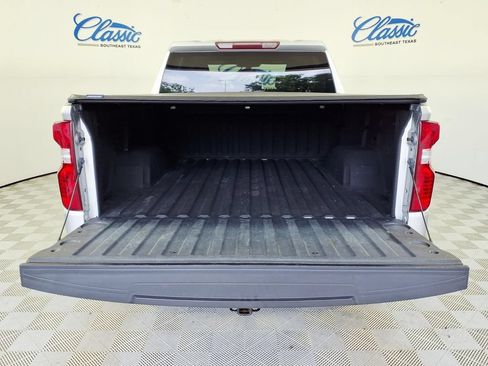 Used 2021 Chevrolet Silverado 1500 LT RWD image 5