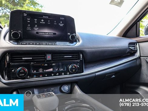 Used 2022 Nissan Rogue Platinum w/ Head-Up Display Package image 37