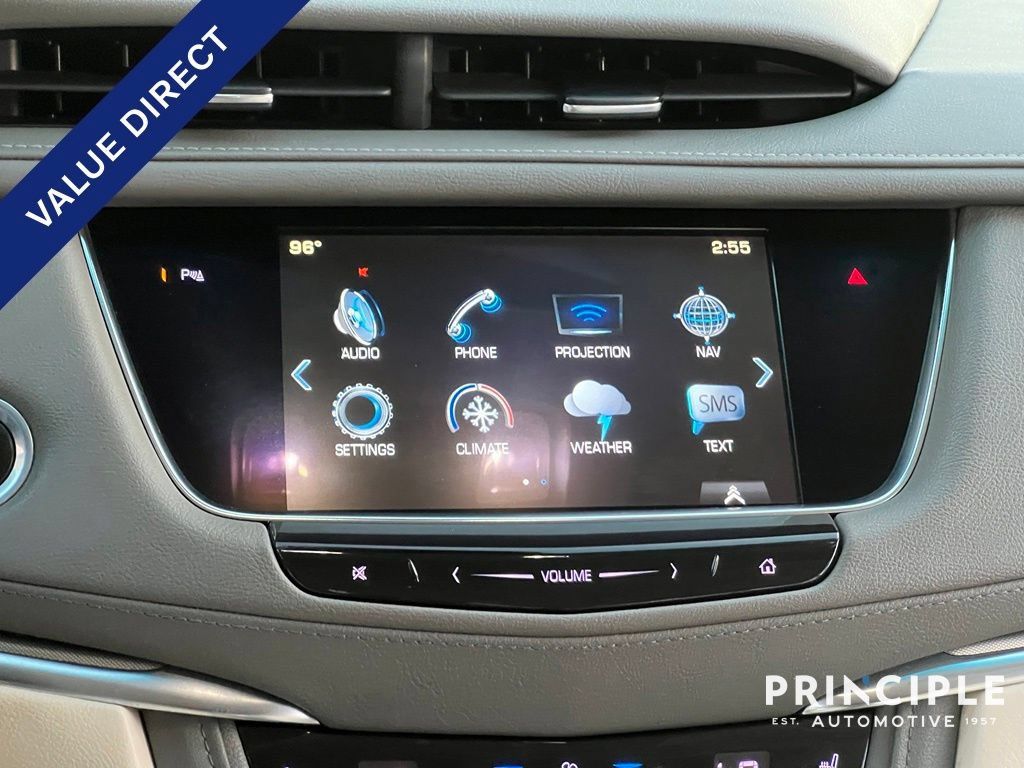 Used 2018 Cadillac XT5 Luxury w/ Driver Awareness Package FWD image 17