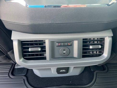 New 2025 Ford F150 Lariat w/ Equipment Group 502A High image 31