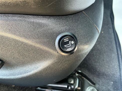 Used 2015 INFINITI Q50 AWD w/ Moonroof Package image 40