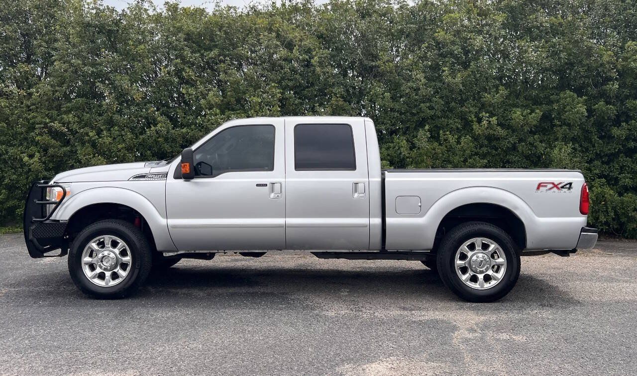 Used 2016 Ford F250 Lariat w/ Lariat Interior Package AWD/4WD image 4
