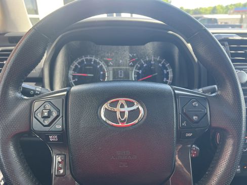 Used 2019 Toyota 4Runner Limited AWD/4WD image 29