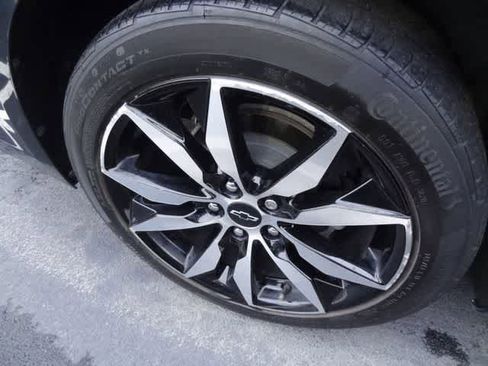 Used 2021 Chevrolet Malibu RS FWD image 12