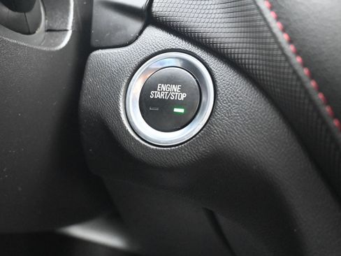 Used 2023 Chevrolet Equinox RS FWD image 17