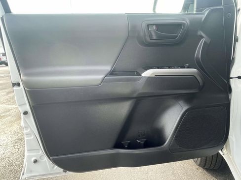 Used 2023 Toyota Tacoma SR5 w/ Technology Package image 17