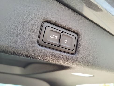 Certified 2025 Audi Q5 Premium Plus w/ Premium Plus image 9