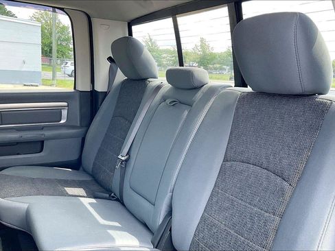 Used 2019 RAM 1500 Big Horn AWD/4WD image 5
