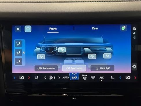 Used 2025 Lincoln Navigator L Reserve w/ Jet Appearance Package AWD/4WD image 18